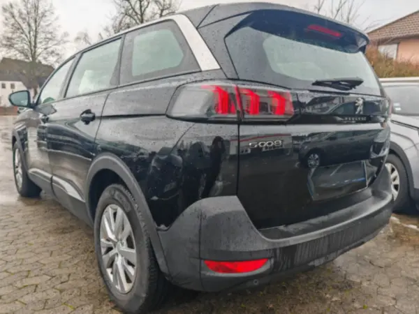 Peugeot 5008 1.2 PureTech Allure Pack EAT8 3