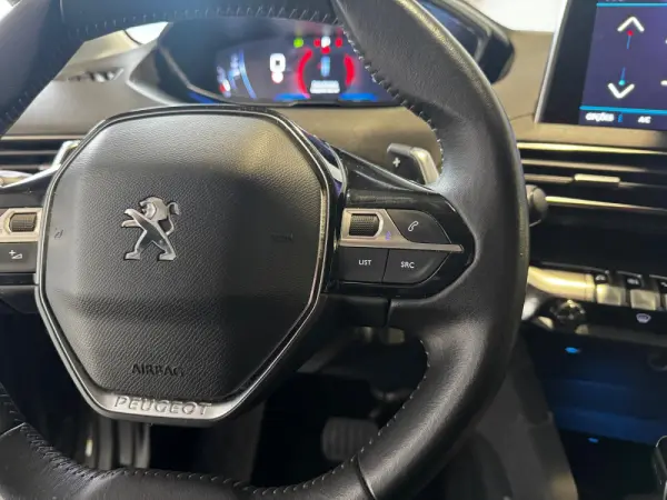 Peugeot 3008 1.2 PureTech Allure Pack EAT8 29