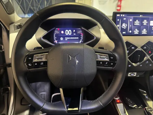 DS DS3 Crossback PureTech 100 PERFORMANCE LINE 18