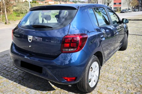 Dacia Sandero 1.0 SCe Essential 5