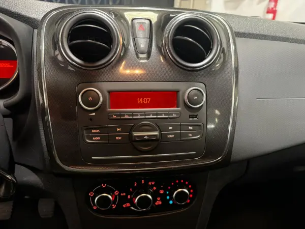 Dacia Sandero 1.0 SCe Essential 32