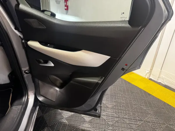 DS DS3 Crossback PureTech 100 PERFORMANCE LINE 41