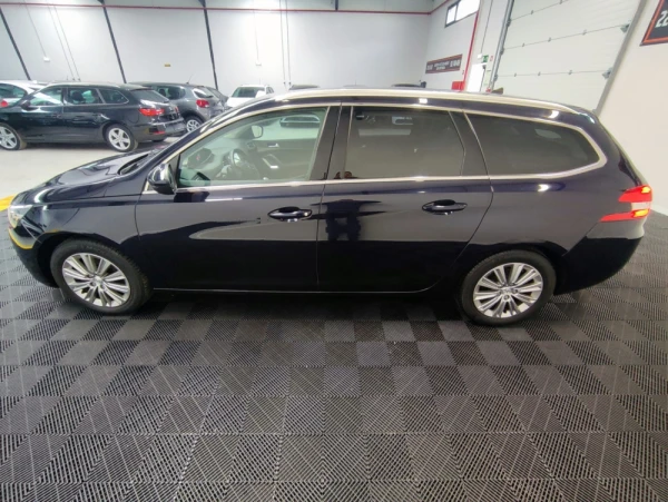 Peugeot 308 SW Premium 6