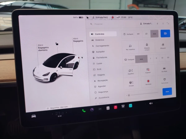 Tesla Model 3 26
