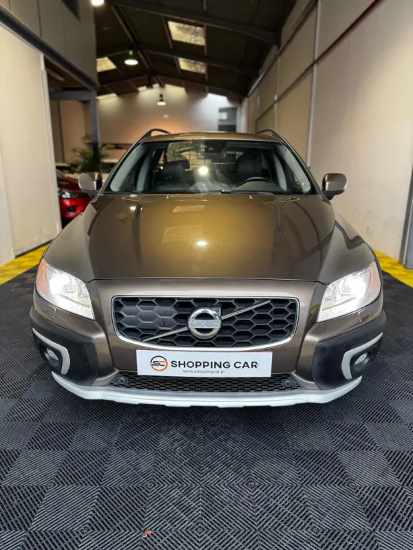 Volvo XC 70 2.0 D4 Momentum Geartronic 2