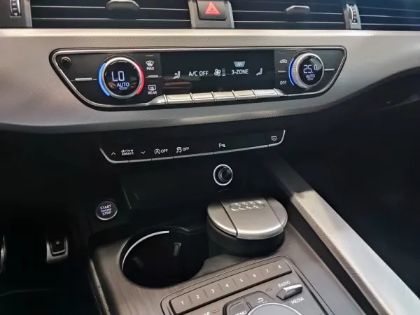 Audi A5 2.0 TDi quattro S tronic S-line 29