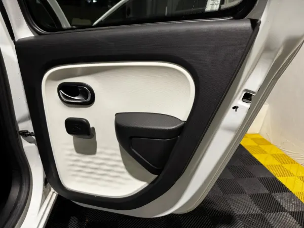 Renault Twingo 1.0 SCe Zen 25