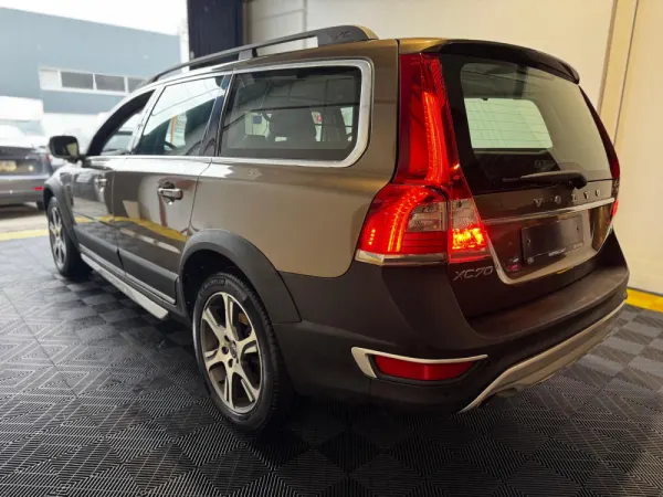 Volvo XC 70 2.0 D4 Momentum Geartronic 8