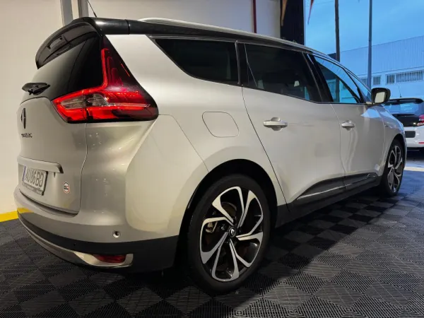 Renault Grand Scénic 1.5 dCi Intens EDC SS 10