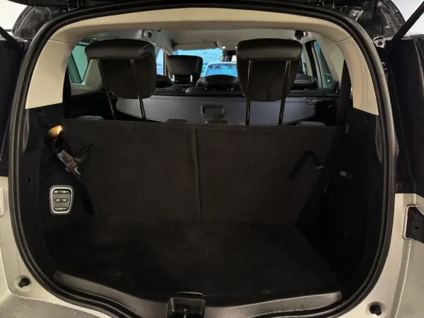 Renault Grand Scénic 1.5 dCi Intens EDC SS 41