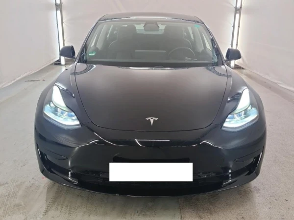 Tesla Model 3 Standard RWD Plus 2