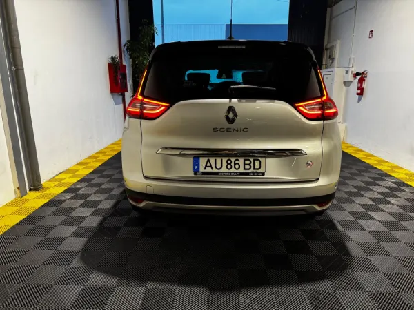 Renault Grand Scénic 1.5 dCi Intens EDC SS 15