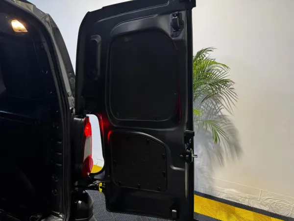 Citroën Berlingo 1.6 BlueHDi Feel 26