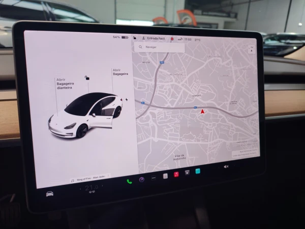 Tesla Model 3 25