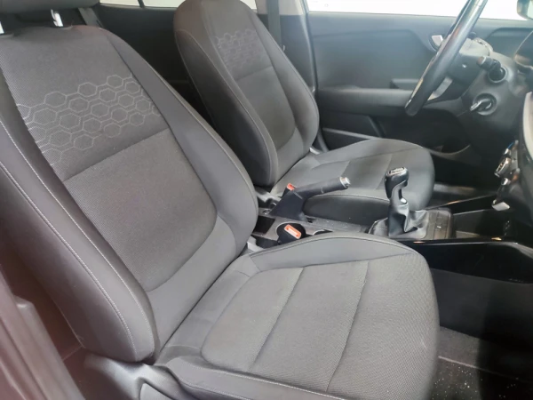 Kia Rio 40