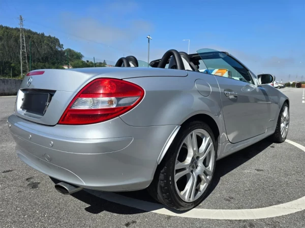 Mercedes-Benz SLK 200 9