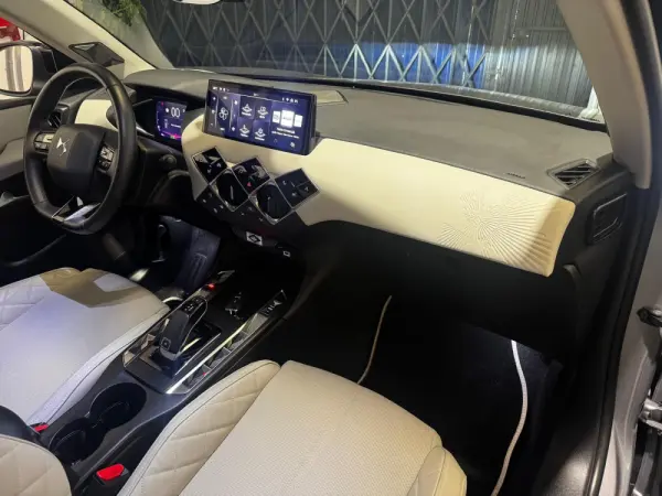 DS DS3 Crossback PureTech 100 PERFORMANCE LINE 21