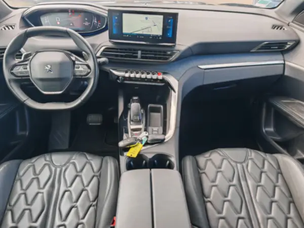Peugeot 3008 PureTech 130 Stop & Start GPF EAT8 Allure Pack 6