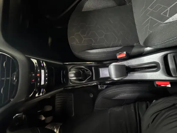 Peugeot 2008 1.2 PureTech Allure 41