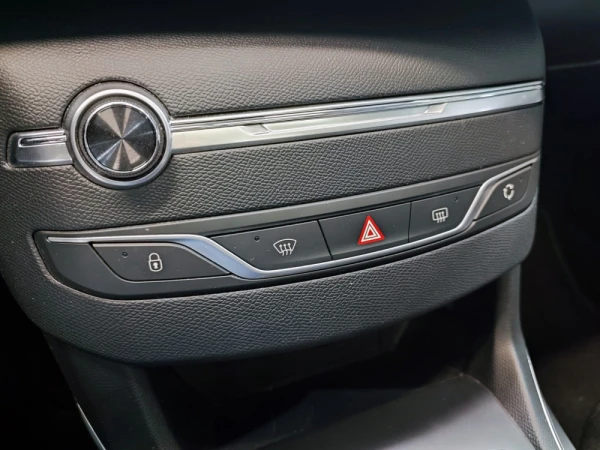 Peugeot 308 SW Premium 37