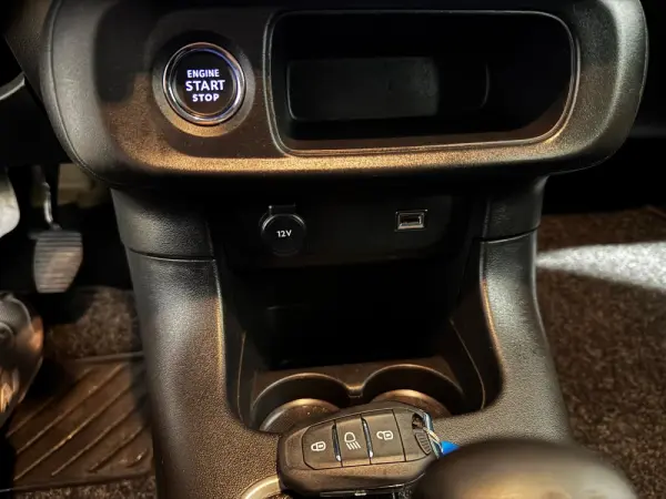 Citroën C3 1.2 PureTech Shine 31