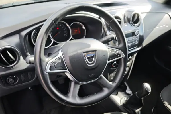 Dacia Sandero 1.0 SCe Essential 10