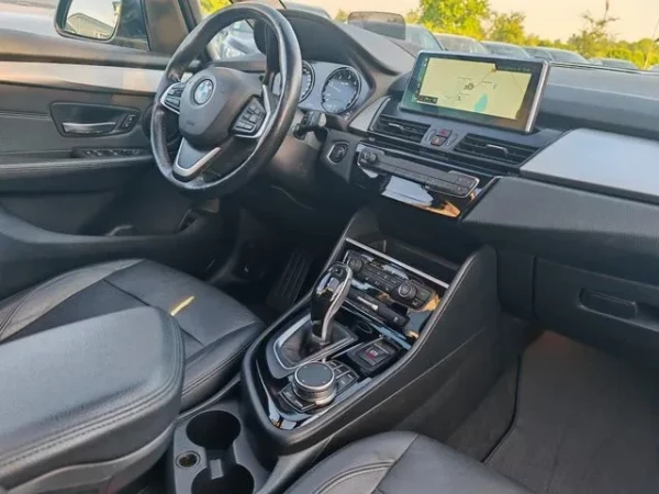 BMW 220 Gran Tourer 7