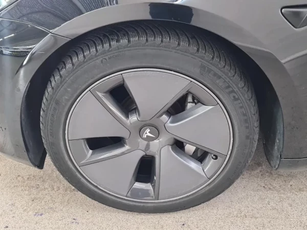 Tesla Model 3 18