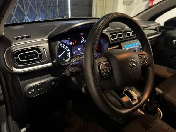 Citroën C3 1.2 PureTech Shine 18