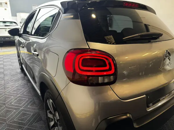 Citroën C3 1.2 PureTech Shine 13