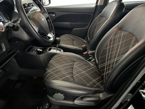 Mitsubishi Space Star 1.2 Intense CVT 21