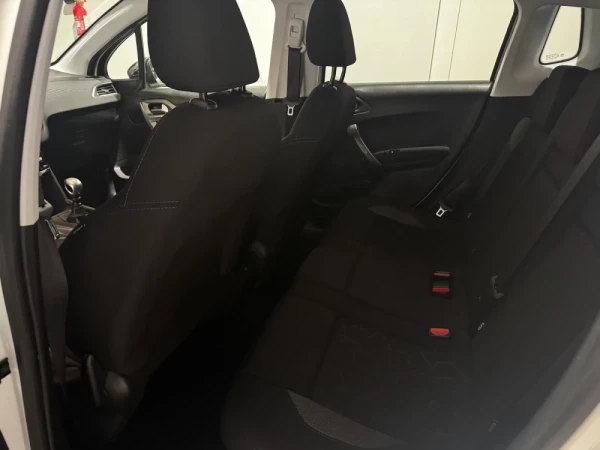 Peugeot 2008 37