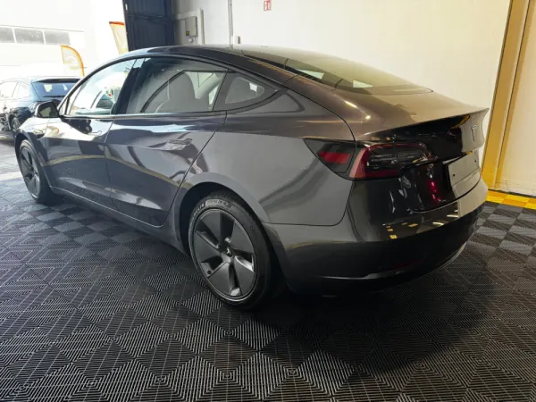 Tesla Model 3 Tração Traseira 9