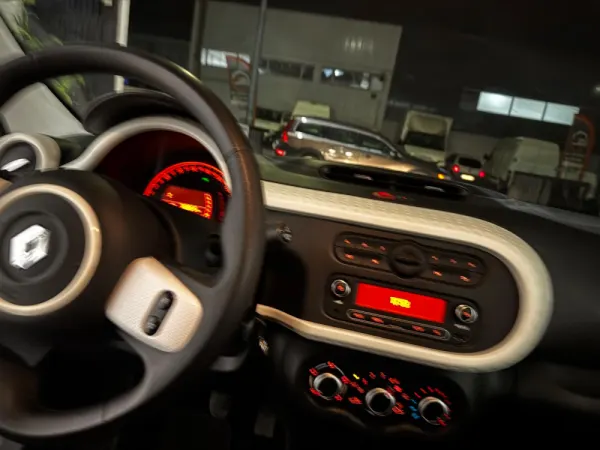 Renault Twingo 1.0 SCe Zen 11