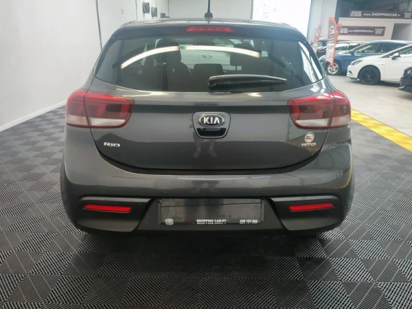 Kia Rio 13