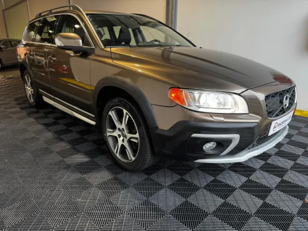 Volvo XC 70 2.0 D4 Momentum Geartronic 3