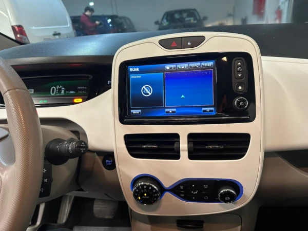 Renault Zoe 14