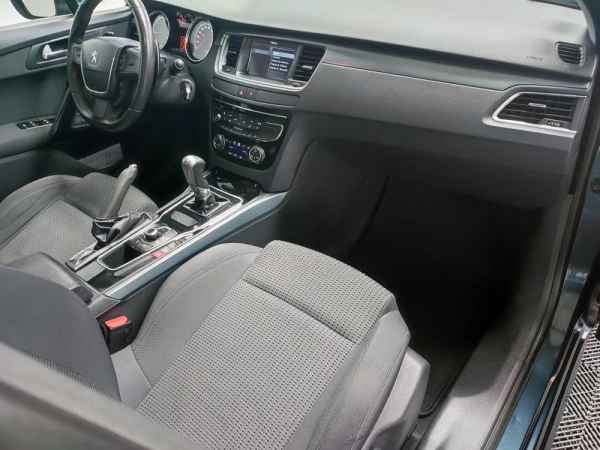 Peugeot 508 SW 35