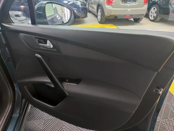 Peugeot 508 SW 59