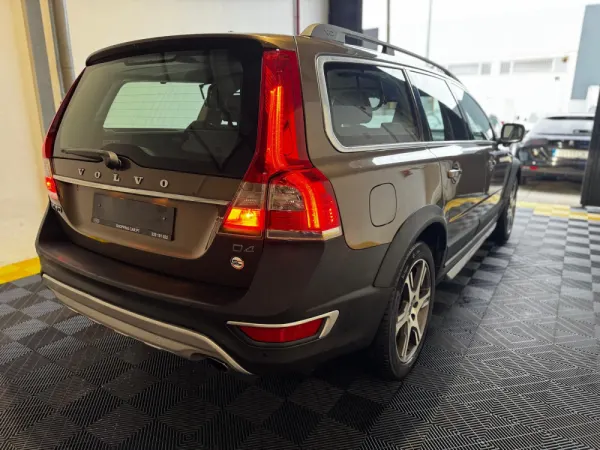 Volvo XC 70 2.0 D4 Momentum Geartronic 11
