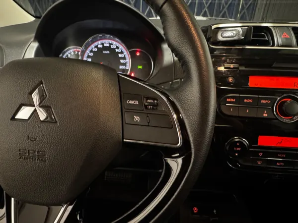 Mitsubishi Space Star 1.2 Intense CVT 39