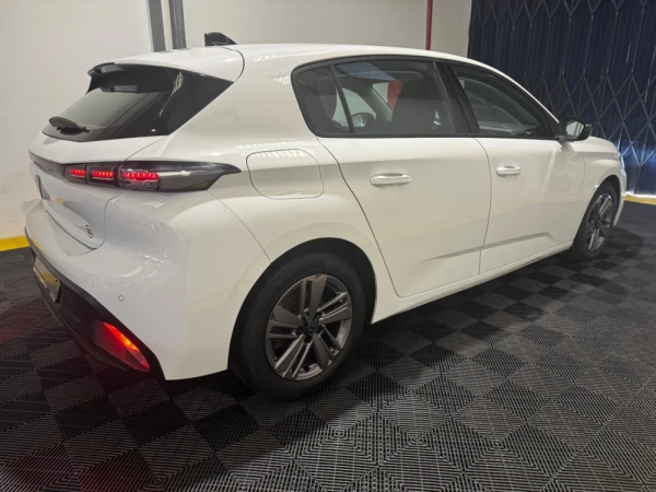 Peugeot 308 1.5 BlueHDi Active 10