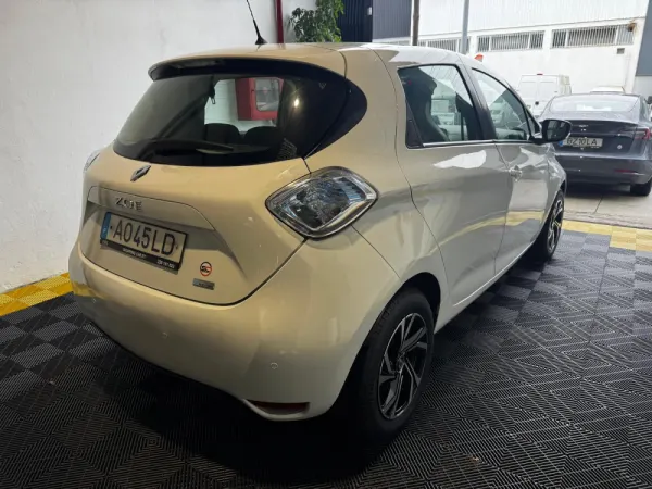Renault Zoe 6