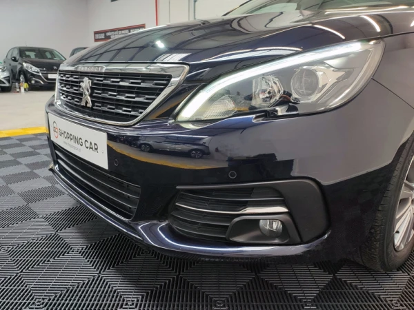 Peugeot 308 SW Premium 8