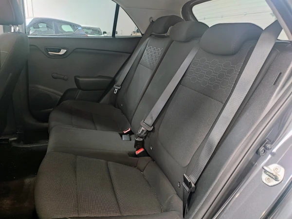 Kia Rio 42