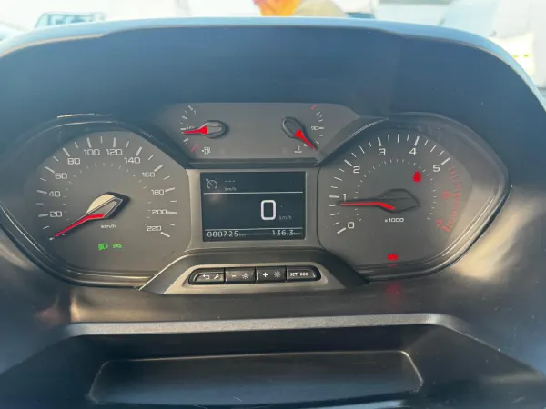 Peugeot Partner 1.6 BlueHDi Confort 28