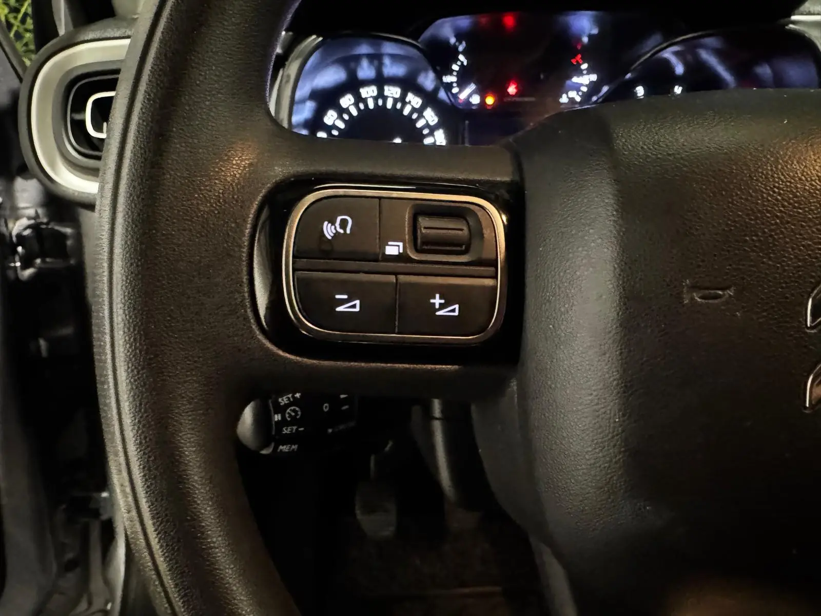 Citroën C3 1.2 PureTech Shine 24