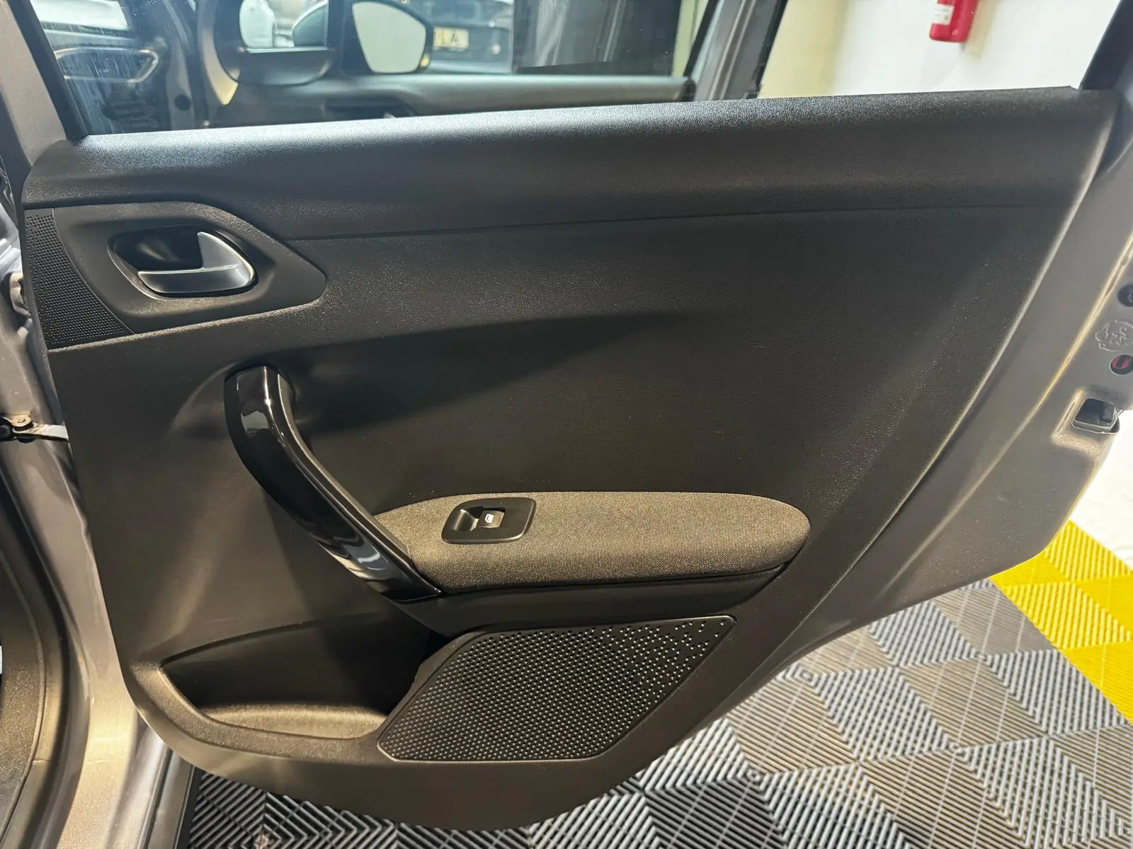 Peugeot 2008 1.2 PureTech Allure 30