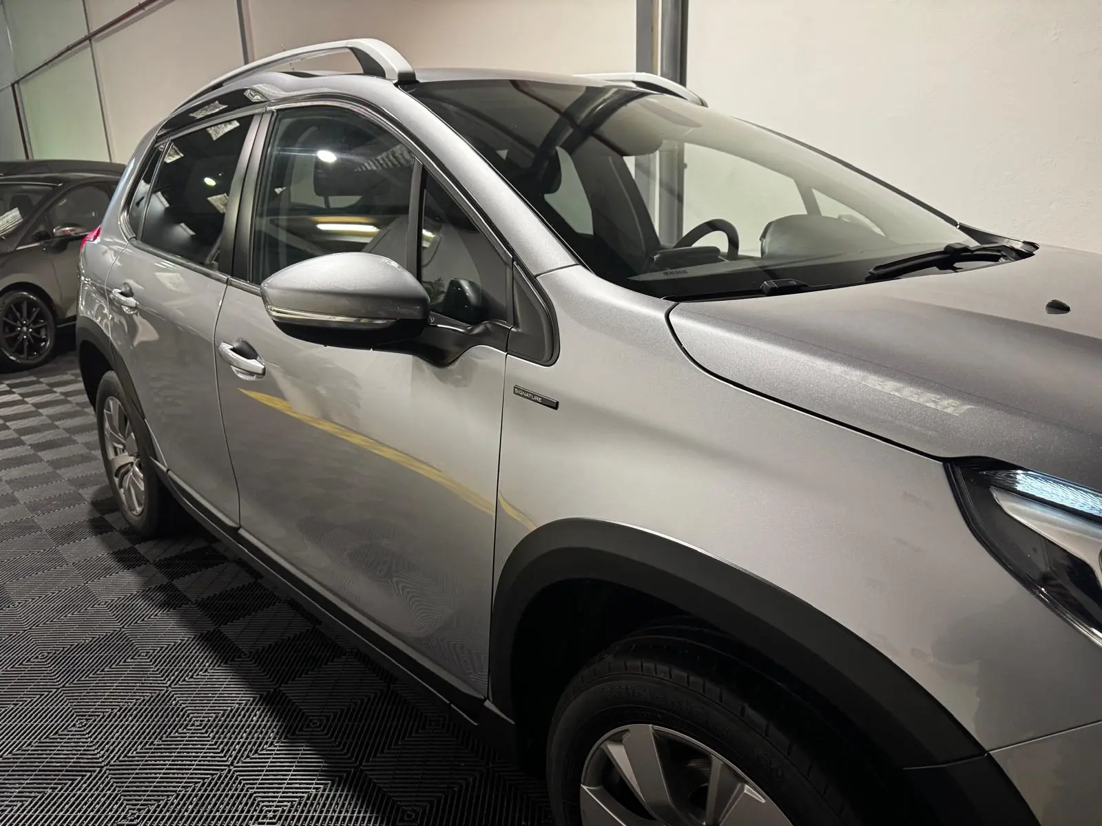 Peugeot 2008 1.2 PureTech Allure 10