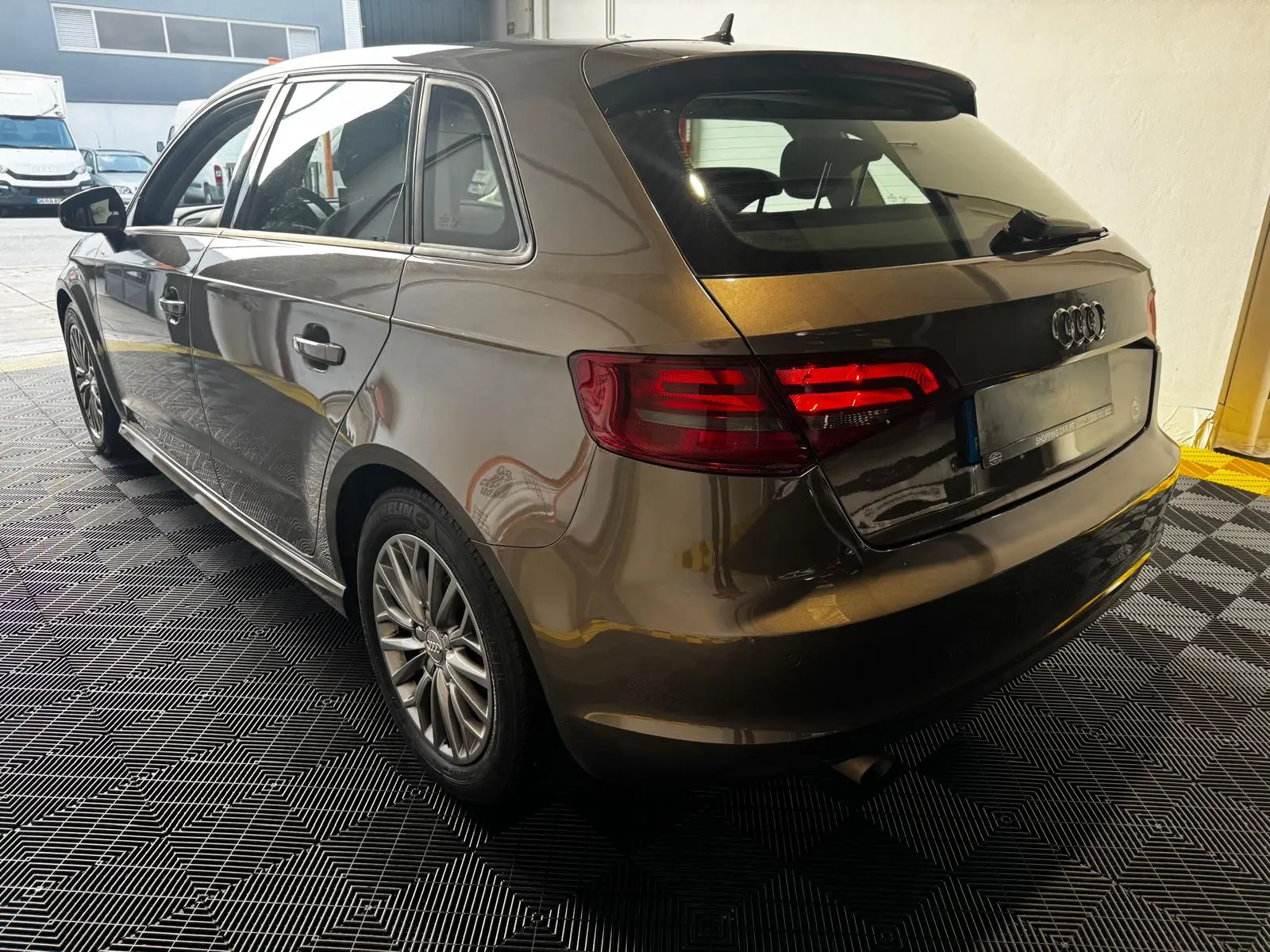 Audi A3 1.6 TDI DPF S line Sport Pack 14